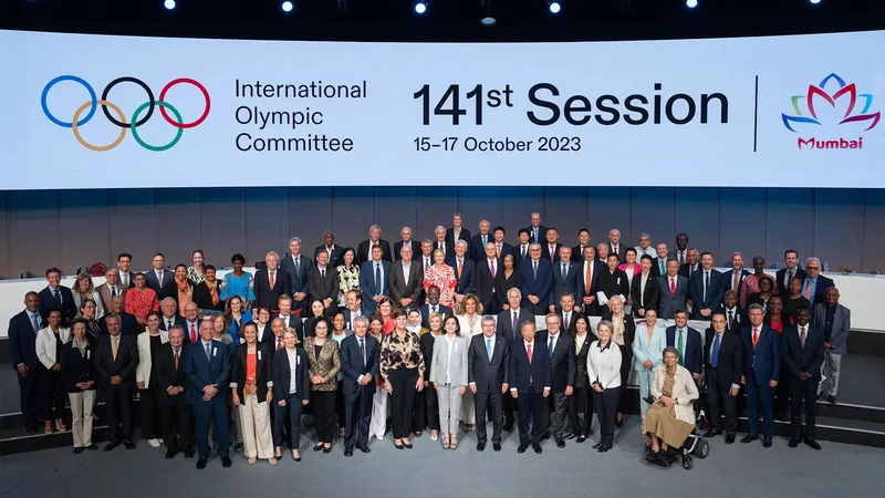 IOC theo dõi quá trình chuẩn bị của nước chủ nhà để đảm bảo Olympic được tổ chức theo tiêu chuẩn quốc tế.